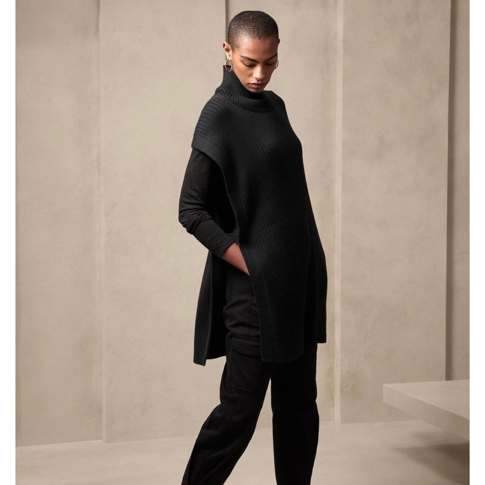 NWT Banana Republic Mock-Neck Knit Poncho